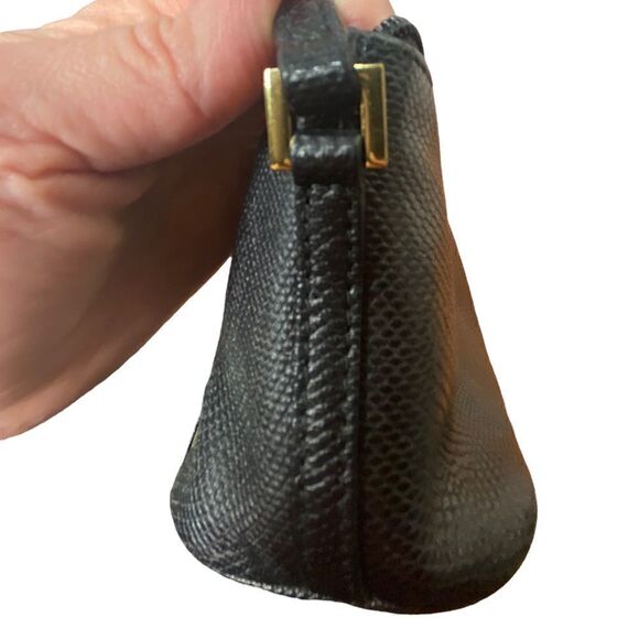 Gucci lizard Embossed Leather Baguette Handbag Black goldtone hardware zip close - Picture 7 of 13